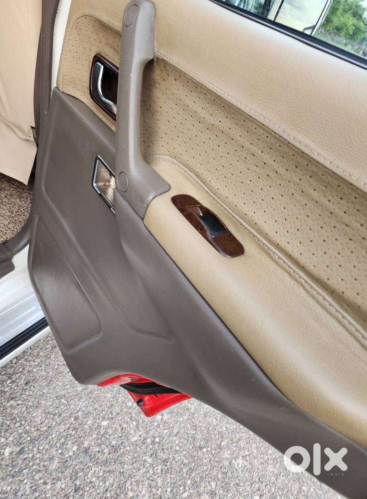 Mitsubishi Pajero 2.8 Sfx Bsiv Dual Tone, 2011, Diesel