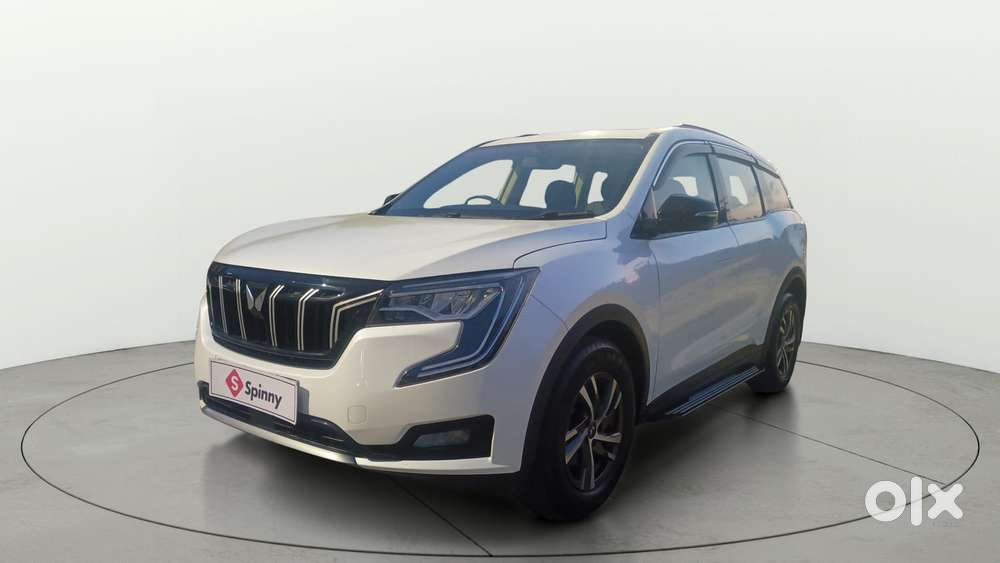 Mahindra Xuv700 2.0 Ax 5 Petrol Mt 7 Str, 2021, Petrol