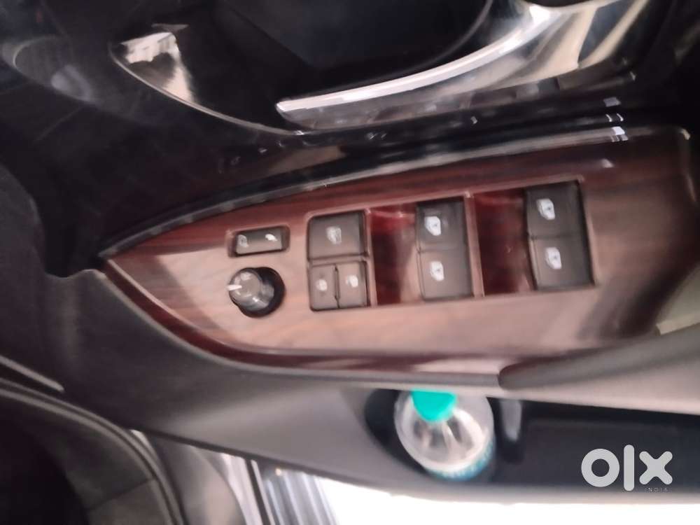 Toyota Innova Crysta [2020-ongoing] 2.4 Vx 7 Str, 2022, Diesel