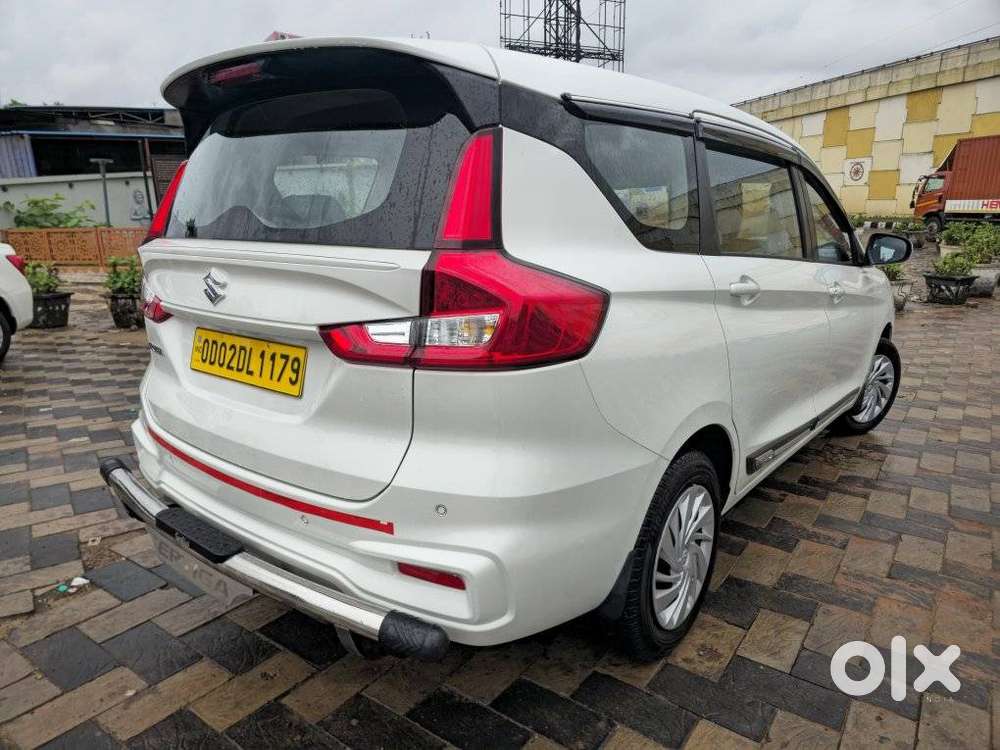Maruti Suzuki Ertiga 1.4 Vxi Cng Anniversary Edition, 2026, Cng & Hy..