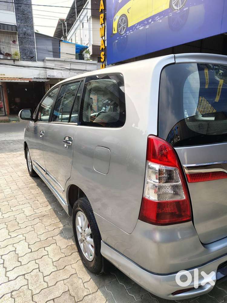 Innova V 2014 Good As New