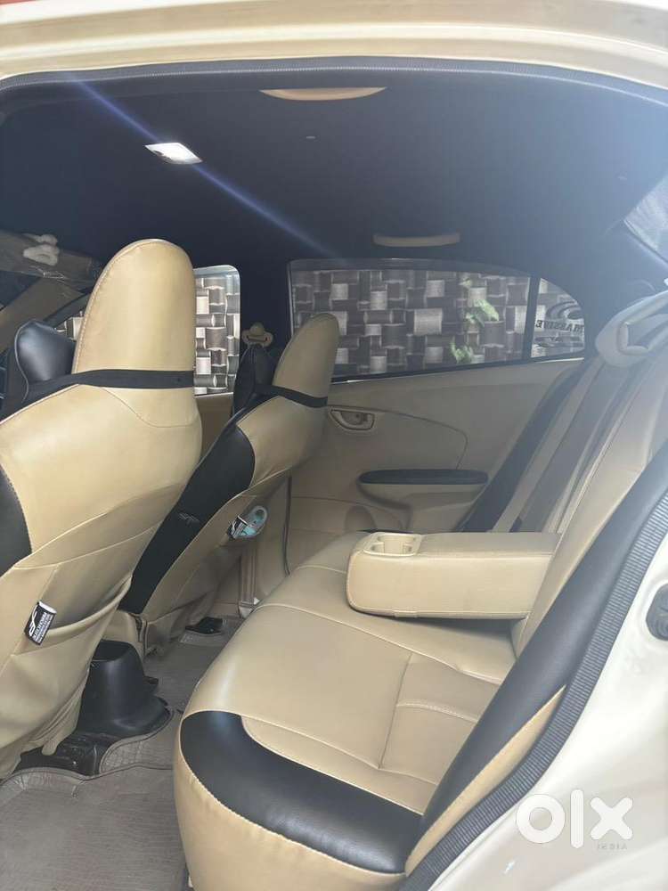 Honda Amaze 2015 Petrol Well Maintained