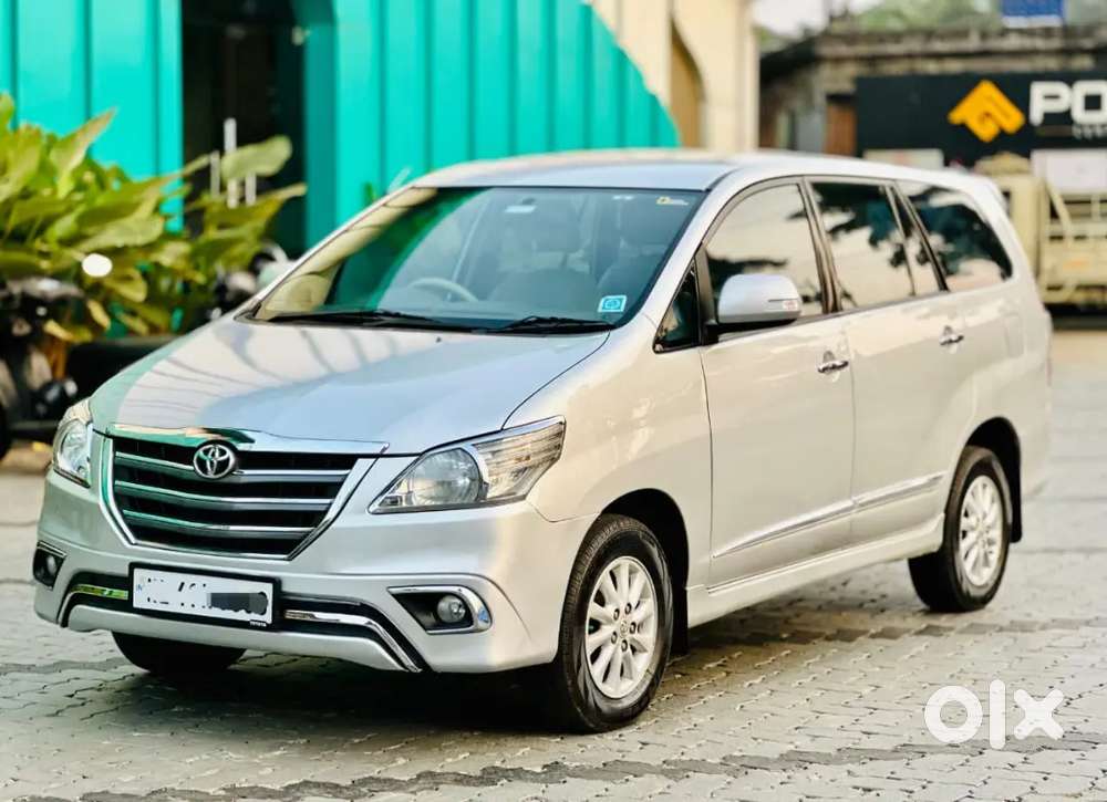 Toyota Innova 2013