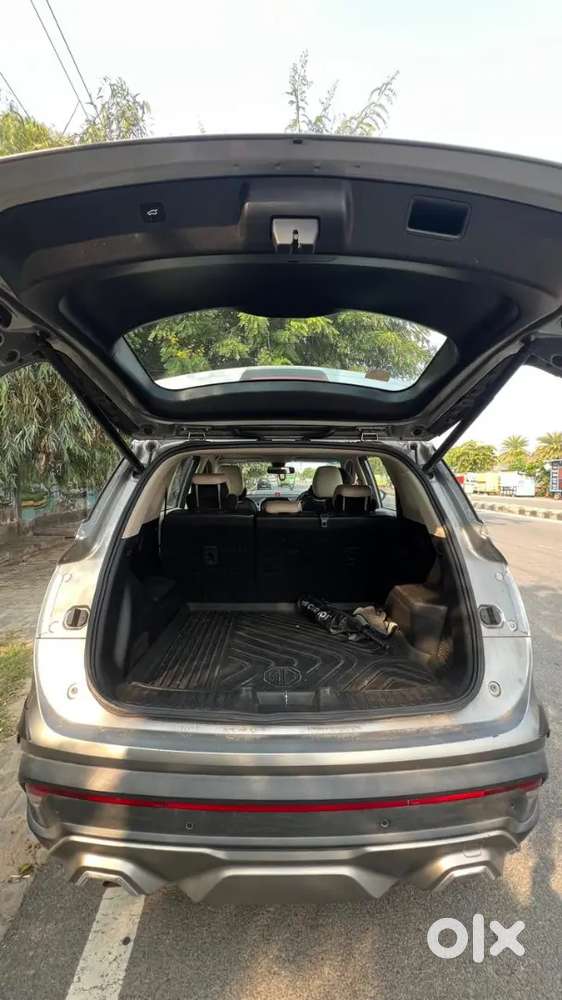 Single Handed, Good Condition, Mg Hector Hybrid Sharp 2021