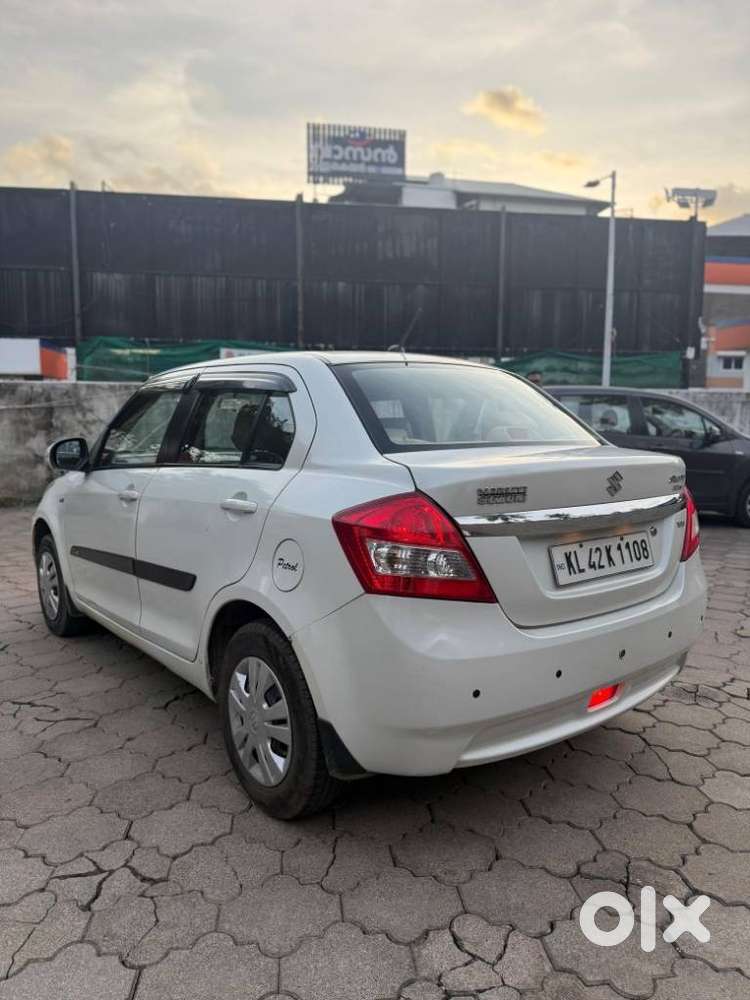 Maruti Suzuki Dzire 1.2 Vxi, 2014, Petrol