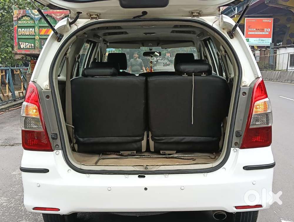 Toyota Innova 2.5 G (diesel) 8 Seater, 2011, Diesel