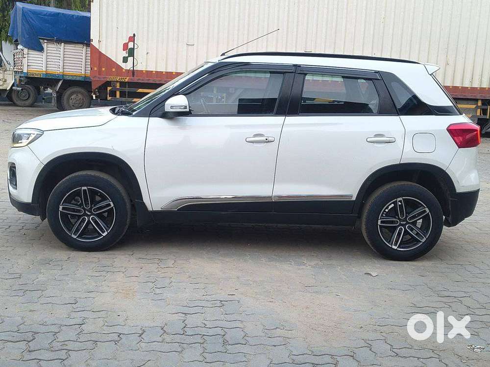 Maruti Suzuki Brezza 1.5 Zxi Smart Hybrid, 2020, Petrol