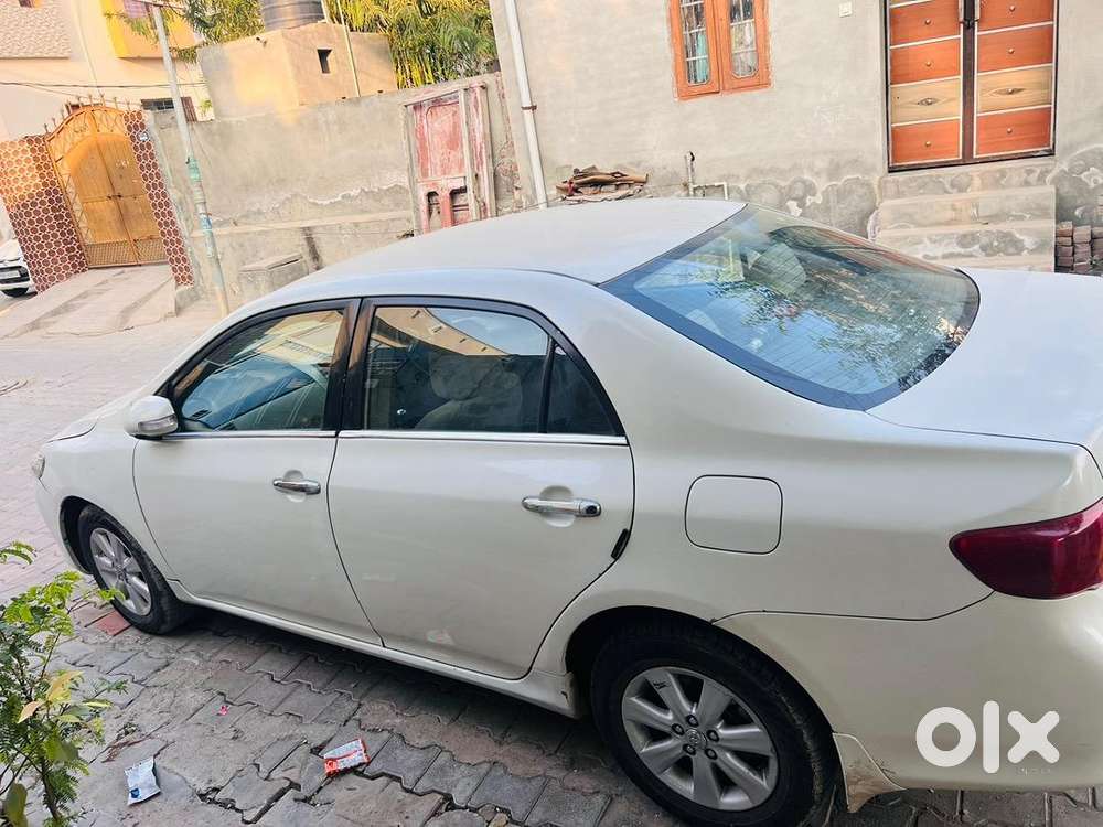 Toyota Corolla Altis 2011 Diesel