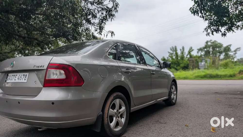 Skoda Rapid 2012 Petrol 110000 Km Driven