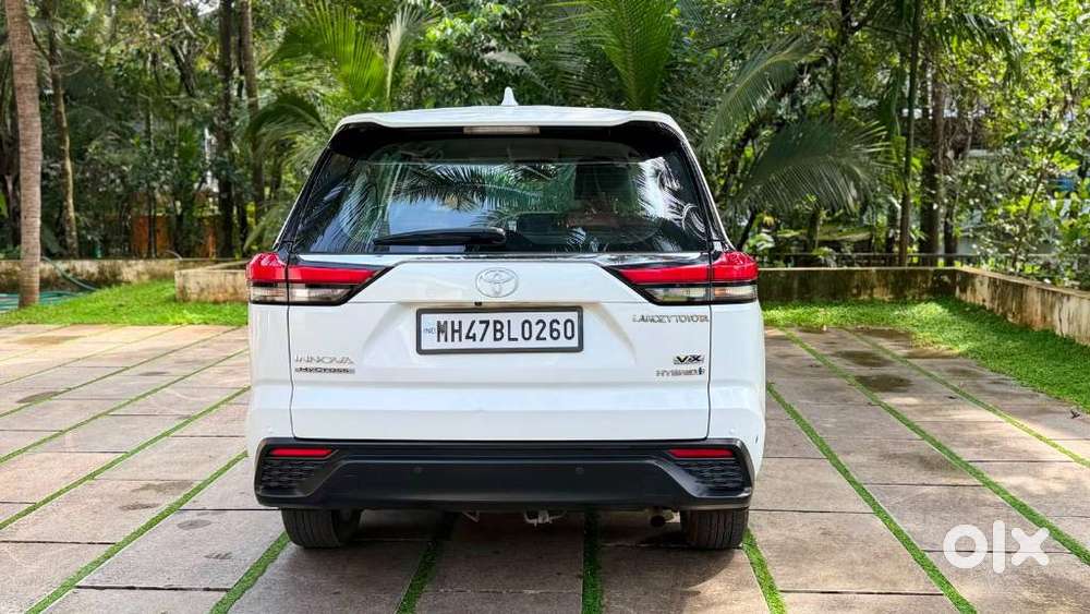 Toyota Innova Hycross 2.0 Vx Hybrid 7 Str, 2023, Petrol