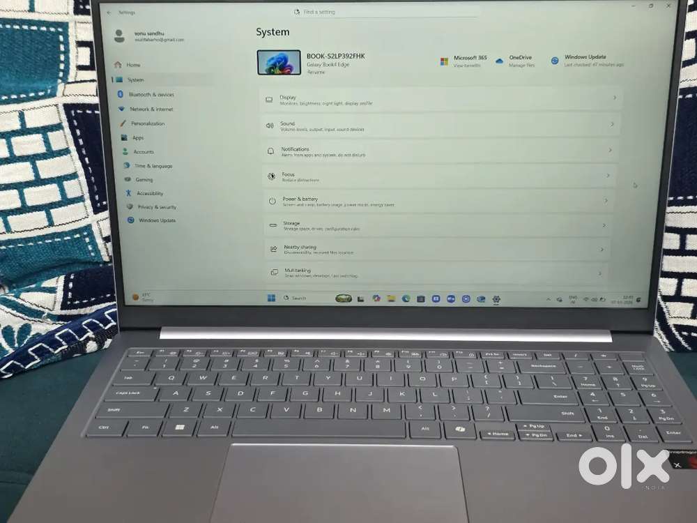 SAMSUNG GALAXY BOOK4 EDGE