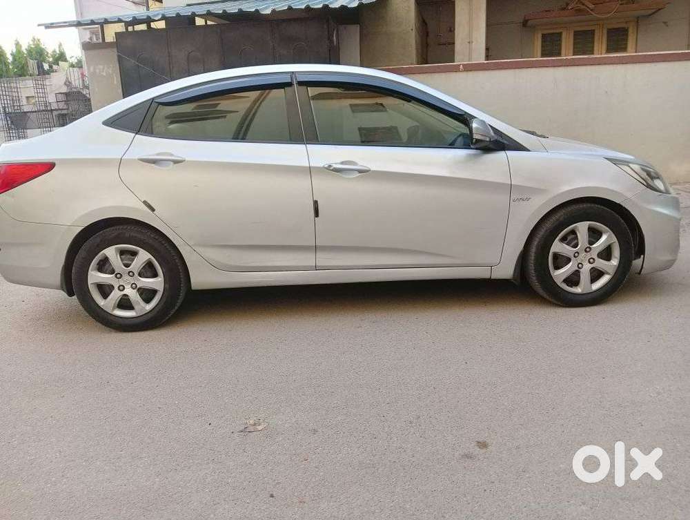 Hyundai Fluidic Verna 1.6 Vtvt S, 2011, Petrol