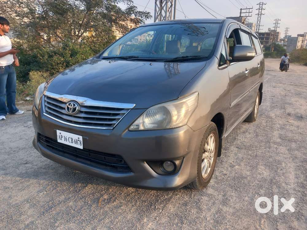Toyota Innova 2.5 Vx 8 Str Bs-iii, 2012, Diesel