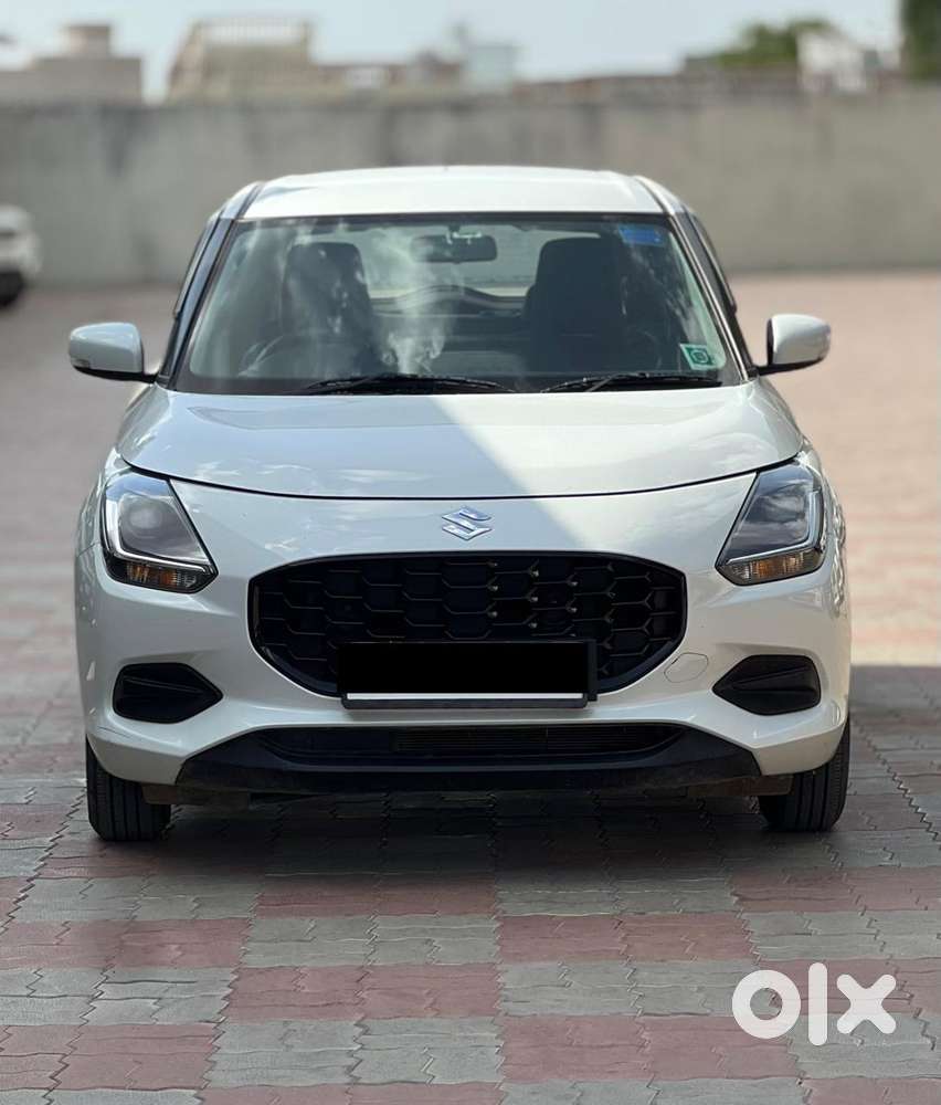 Maruti Suzuki Swift Vxi Optional, 2025, Petrol