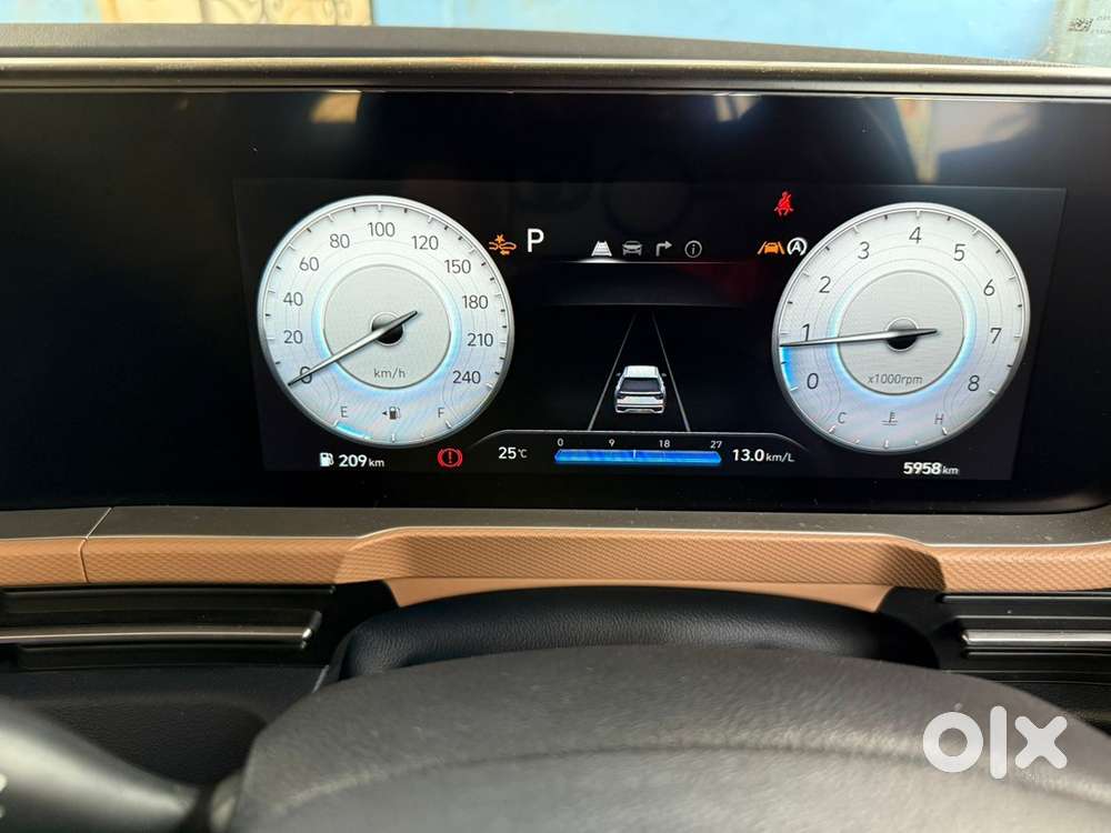 Hyundai Alcazar Signature 2025