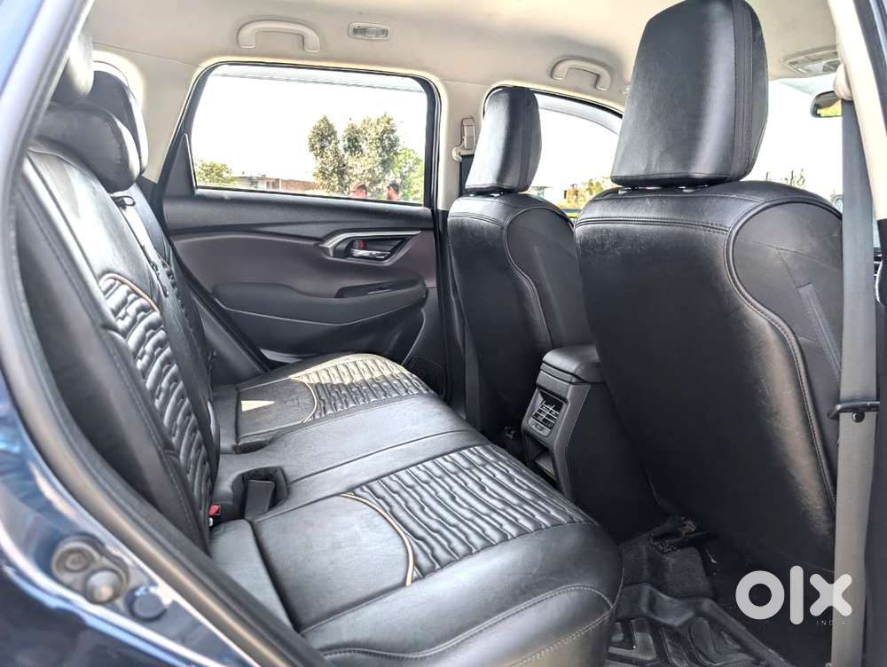 Maruti Suzuki Grand Vitara 1.5 Sigma Smart Hybrid, 2025, Petrol