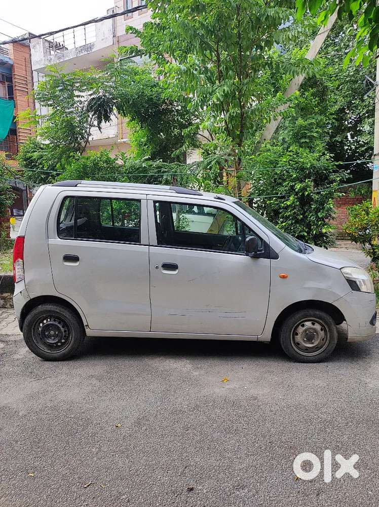 Maruti Suzuki Wagonr Lxi Cng 2013