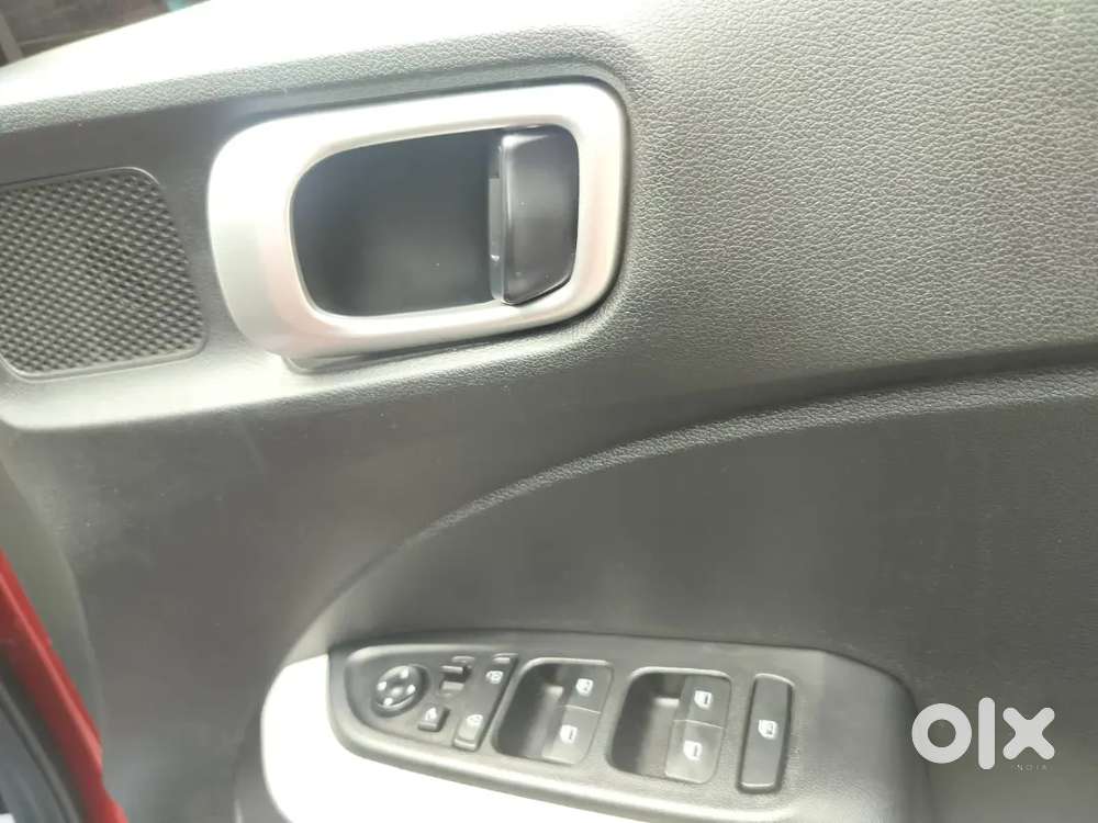 Venue Diesel Full Option