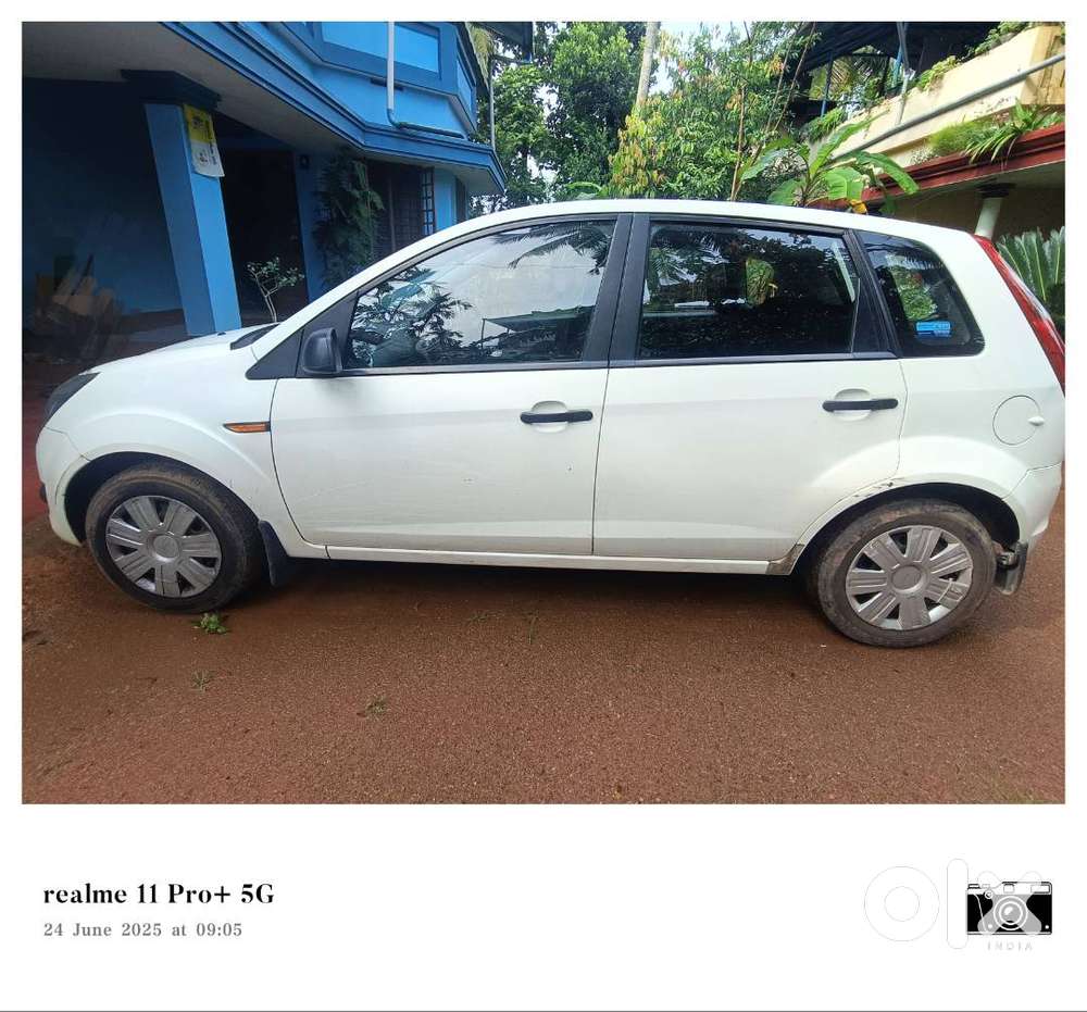 Ford Figo 2012 (petrol Well Maintained) 63000km Driven
