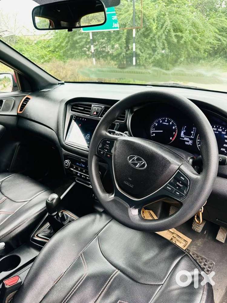 Hyundai I20 Petrol Asta Dual Tone, 2017, Petrol