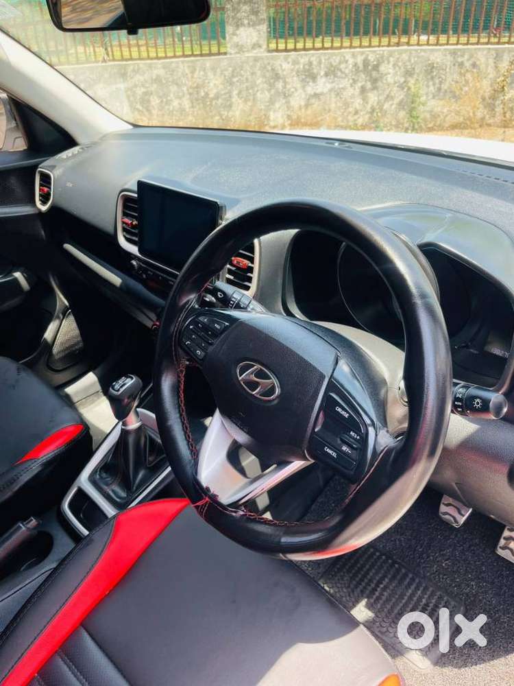 Hyundai Venue Sx Dual Tone Diesel, 2020, Diesel
