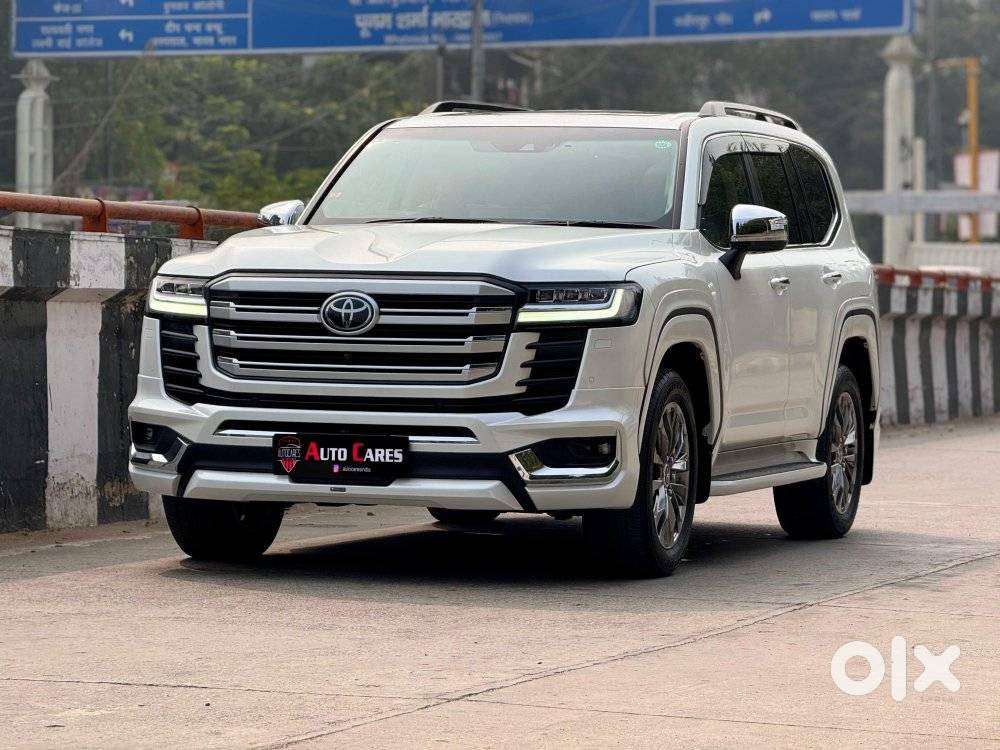 Toyota Land Cruiser Zx Petrol, 2025, Petrol