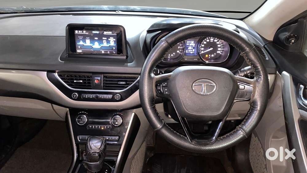 Tata Nexon 1.2 Revotron Xza Plus Dualtone, 2018, Petrol