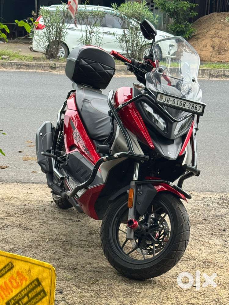 Hero Xoom 160 ZX Sports Red - 850KM Only - 4 Months Old - Like New