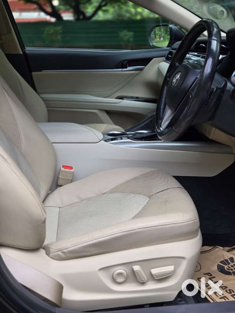 Toyota Camry Hybrid, 2021, Petrol