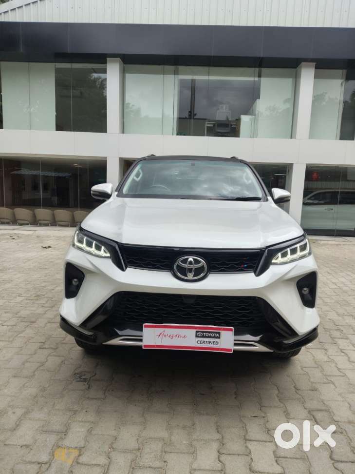 Toyota Fortuner Legender 4x4 At 2.8, 2025
