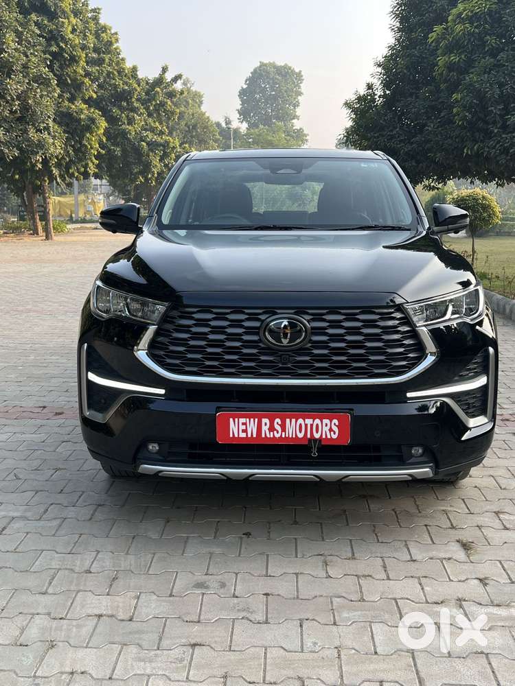 Toyota Innova Hycross 2.0 Zx (o) Hybrid 7 Str, 2023, Electric