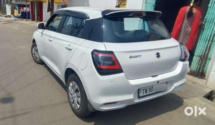 Maruti Suzuki Swift Vxi + Manual, 2024, Petrol