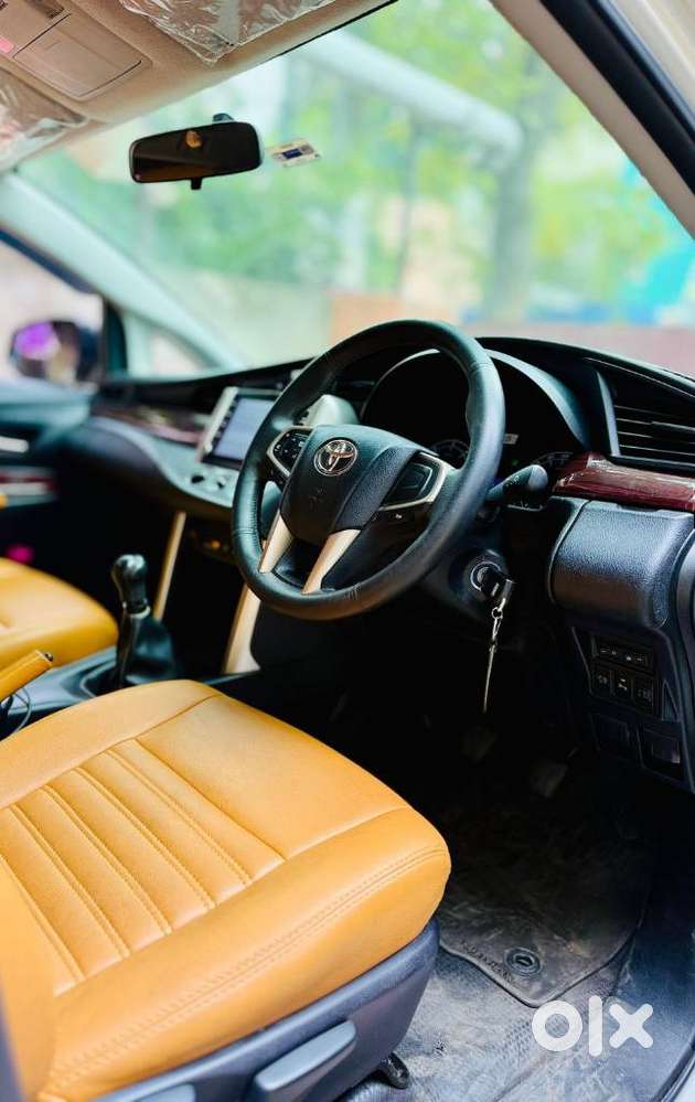 Toyota Innova Crysta [2020-ongoing] 2.4 Gx 7 Str, 2023, Diesel