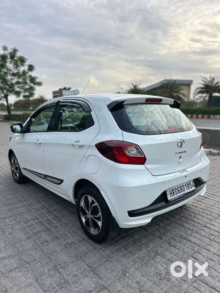 Tata Tiago, 2023, Petrol