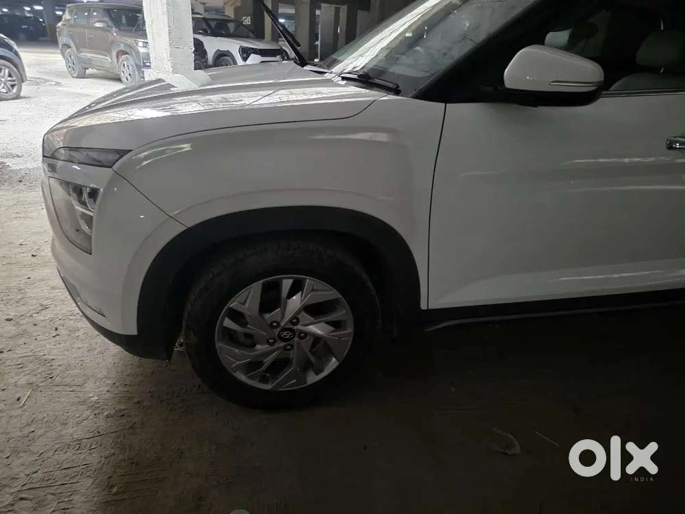 Creta Sx+ Available With Full Sevice Record