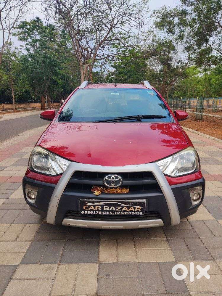 Toyota Etios Cross 1.2l G, 2017, Petrol