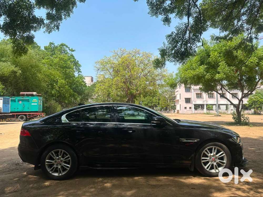 Jaguar Xe 250t Se ( 250 Bhp Rare Version)