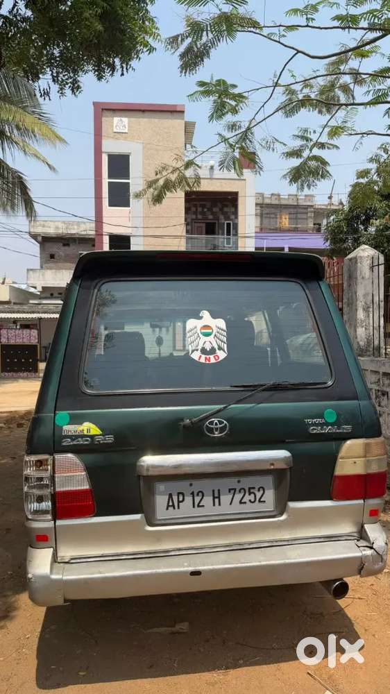 Toyota Qualis 2004 Diesel 170000 Km Driven