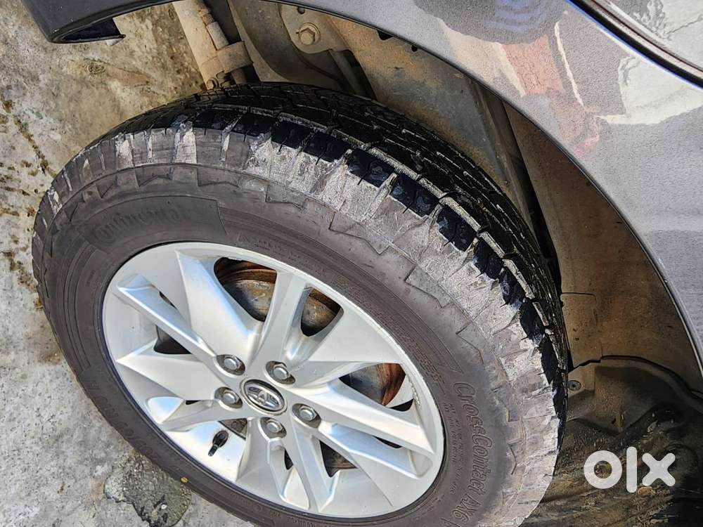 Toyota Innova Crysta 2017