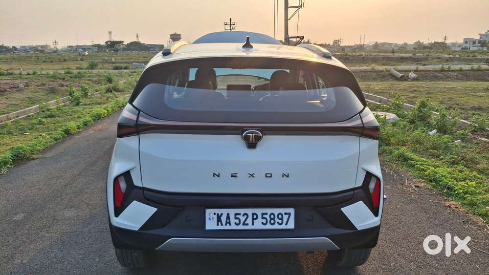 Tata Nexon Creative 1.2 Revotron Petrol 6 Mt, 2025, Petrol