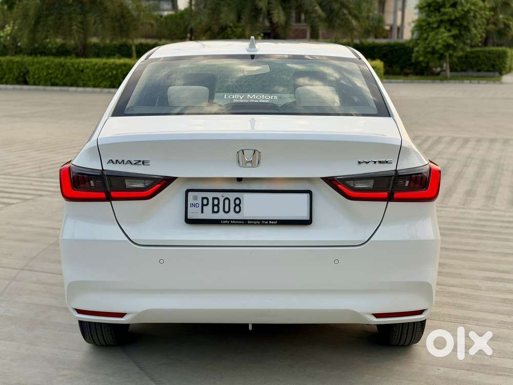 Honda Amaze 2nd Gen Vx, 2025, Petrol