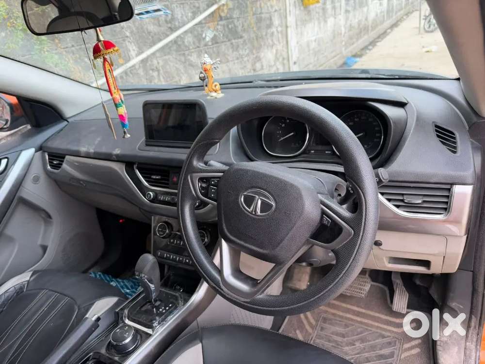 Tata Nexon 2018 - Diesel Automatic