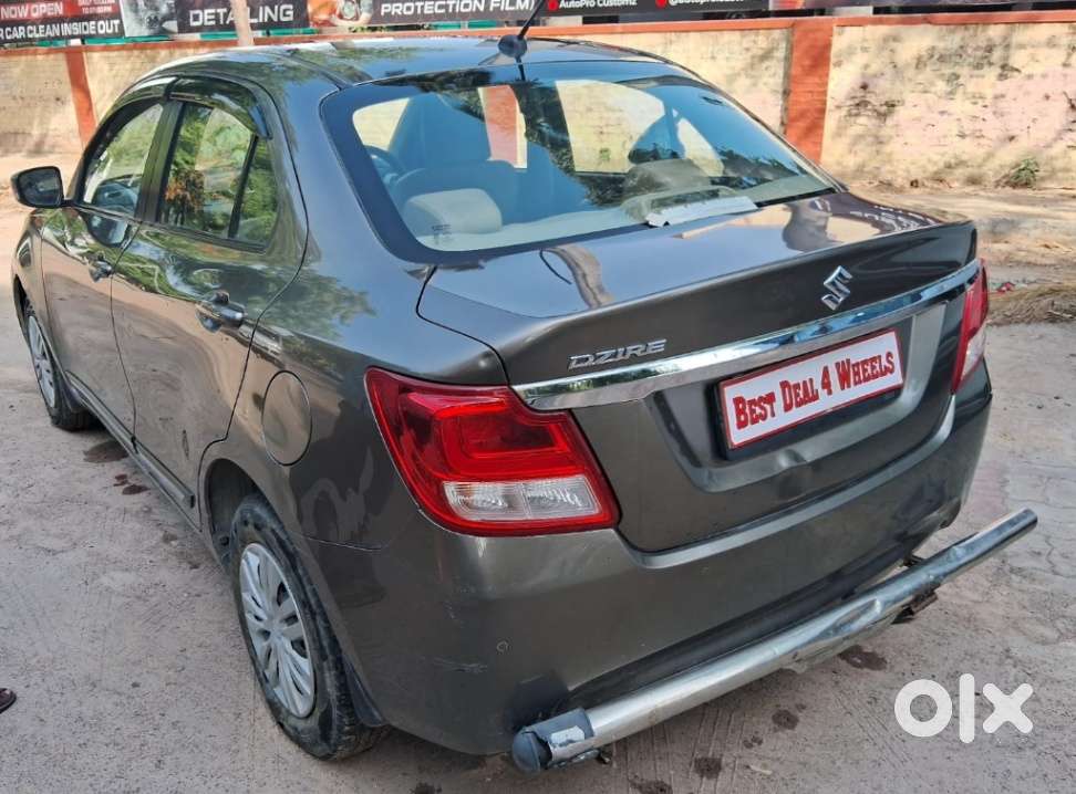 Maruti Suzuki Dzire 1.2 Vxi, 2022, Petrol