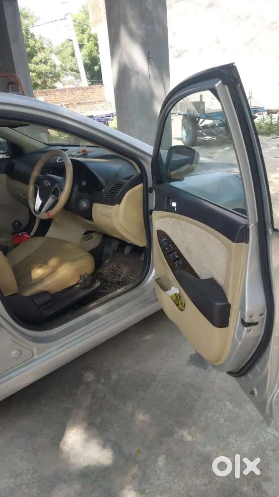 Hyundai Fluidic Verna 2013