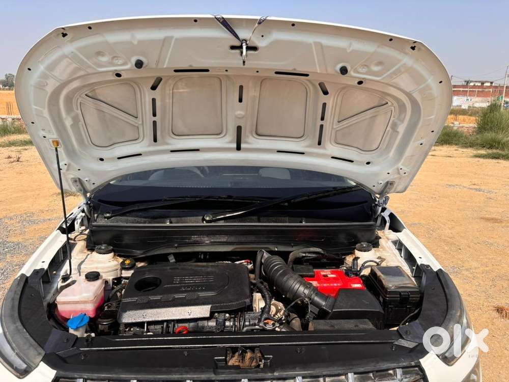 Hyundai Venue 2021 Diesel Showroom  Conditio