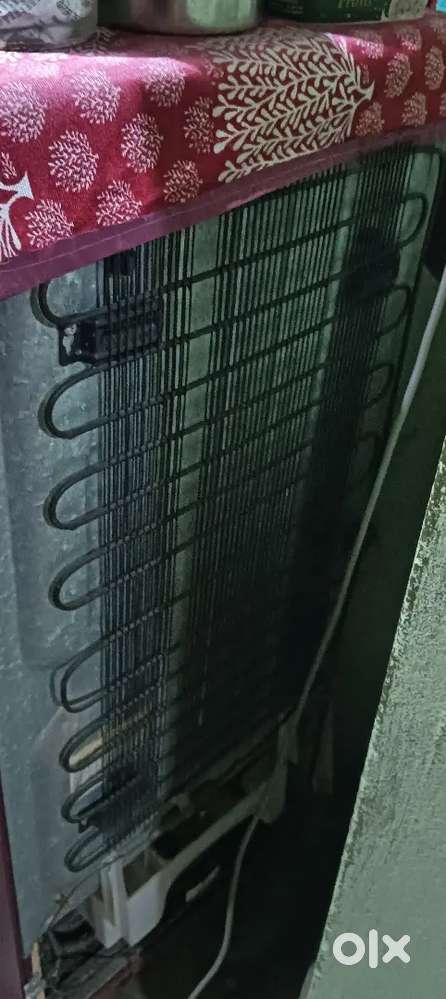 Lg refrigerator 175 liter