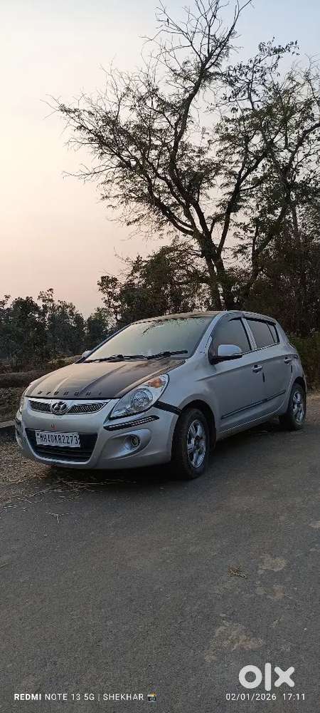 New Gaadi Lenaa Hai Krke Bechnaa Hai Gadi Mai Koi Kaam Nahi
