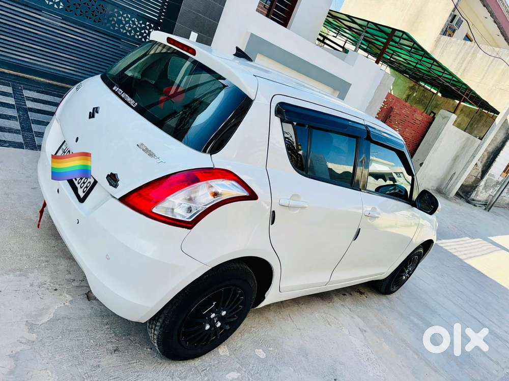 Maruti Suzuki Swift 1.2 Vxi Glory Edition, 2016, Petrol