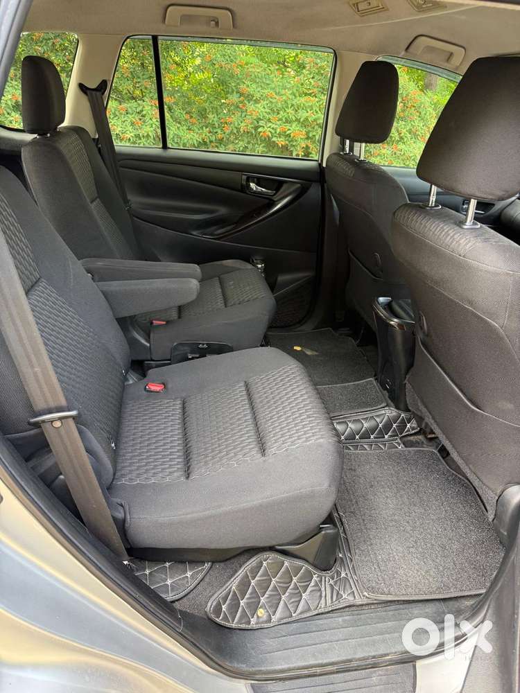 Toyota Innova Crysta 2.4 G Mt, 2016, Diesel