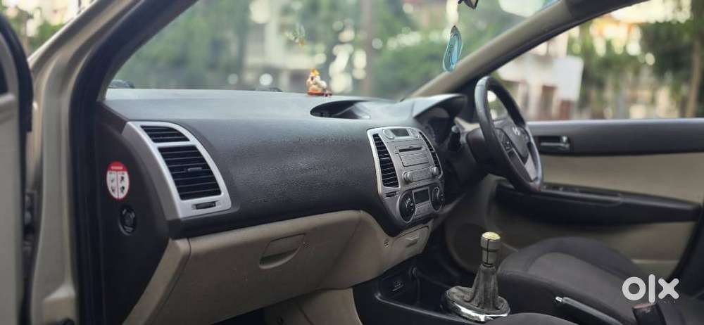 Hyundai I20 Asta Optional With Sunroof 1.2, 2011, Cng & Hybrids